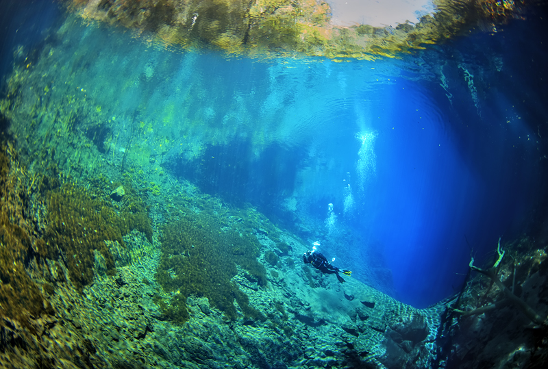 Lagoa Misteriosa celebra 30 anos do primeiro mergulho realizado no local